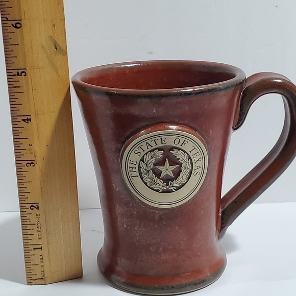 Sunset Hill Hand thrown Stoneware Texas Seal coffee mug Maroon - Picture 2 of 12